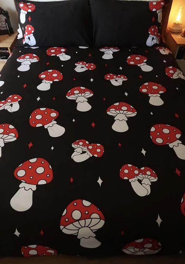 Amanita Nightmare | QUEEN QUILT SET