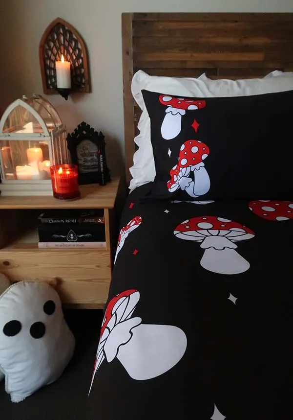 Amanita Nightmare | QUEEN QUILT SET