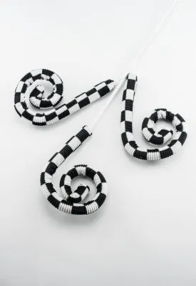 Black and white check curly spray