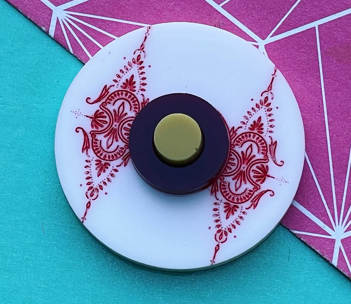 Tat-titties Pin